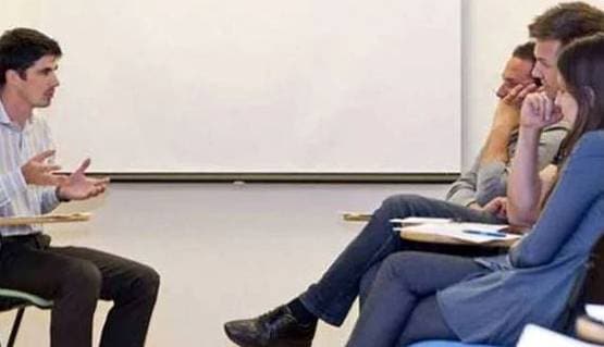 IAS इंटरव्यू में टॉपर से पानी की बोतल पर पूछा गया था ये सवाल