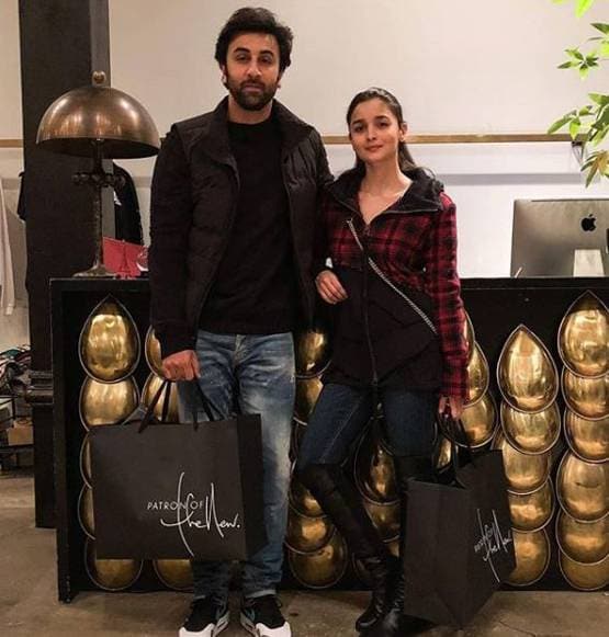 2019 के ये चर्चित अफेयर्स क्या 2020 में देंगे अपने रिश्ते को शादी का नाम?