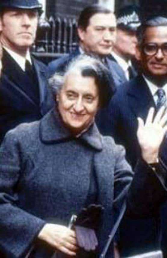 जब इंदिरा ने सोनिया से कहा था, 'डरो मत मैंने भी प्यार किया है'