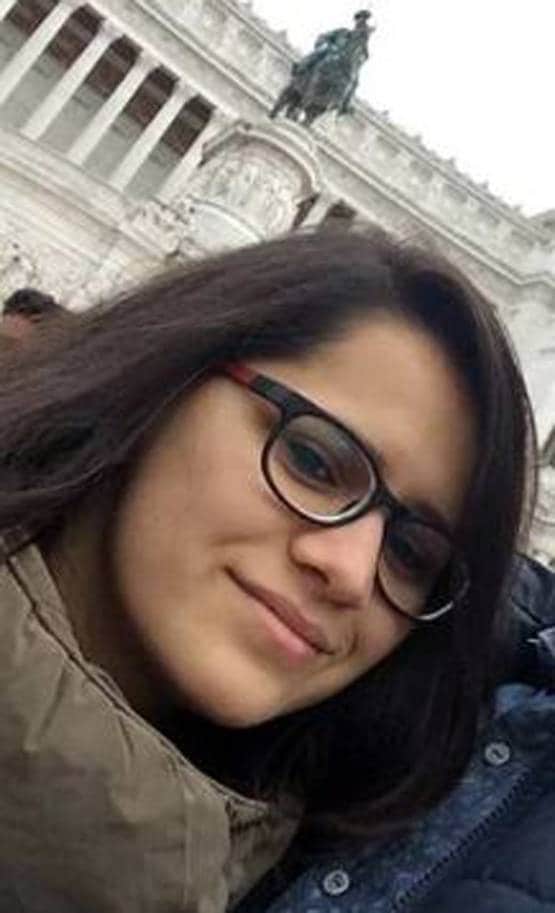 पति करता था कुकिंग, पढ़ाई करती थी पत्नी फिर बनी IAS टॉपर