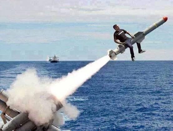 इन भारतीयों ने फोटोशॉप से बिगाड़ी तस्वीरें, इन्हें देख माथा पीट लेंगे...