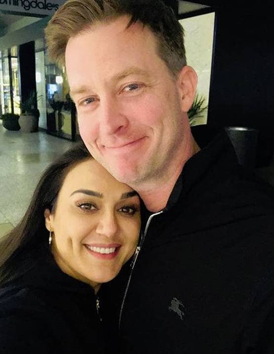 सरहद पार मिला सच्चा प्यार, इन सितारों ने परदेसियों से रचाई शादी