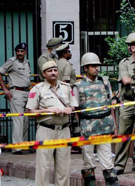 दिल्ली पुलिस में 81,000 कमाने का मौका, ऐसे भरें फॉर्म