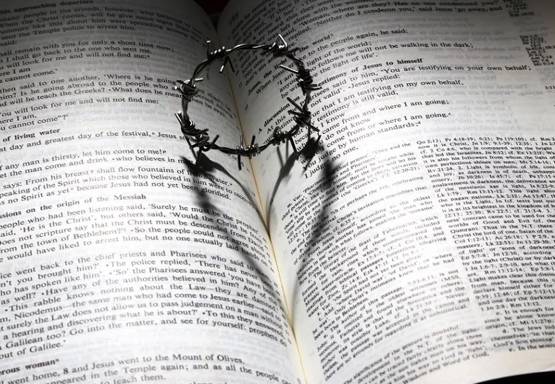 कुंआरी मां मरियम के जरिए दुनिया में आए ईसा मसीह! जानें पूरी कहानी