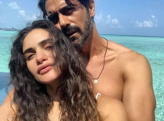 2019 के ये चर्चित अफेयर्स क्या 2020 में देंगे अपने रिश्ते को शादी का नाम?