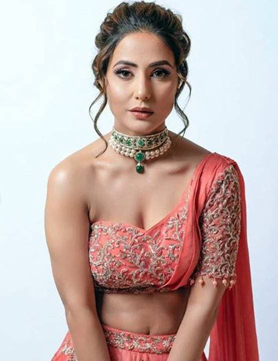 कटरीना को पीछे छोड़ हिना बनीं तीसरी सेक्सिएस्ट एशियन वुमन, नंबर 1 पर ये एक्ट्रेस