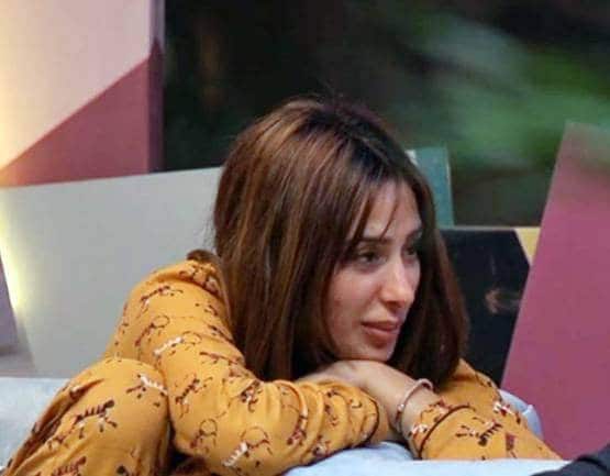 पारस ने किया माहिरा को Kiss, गर्लफ्रेंड बोलीं- मेरा साथ 3 साल से...