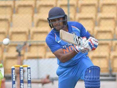 शानदार फॉर्म, लेकिन बिना खिलाए टीम से अंदर-बाहर हो रहे मयंक