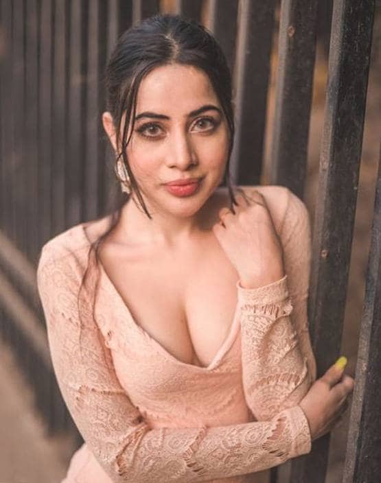 बेपनाह फेम टीवी एक्ट्रेस उर्फी जावेद का बोल्ड अवतार, देखें तस्वीरें