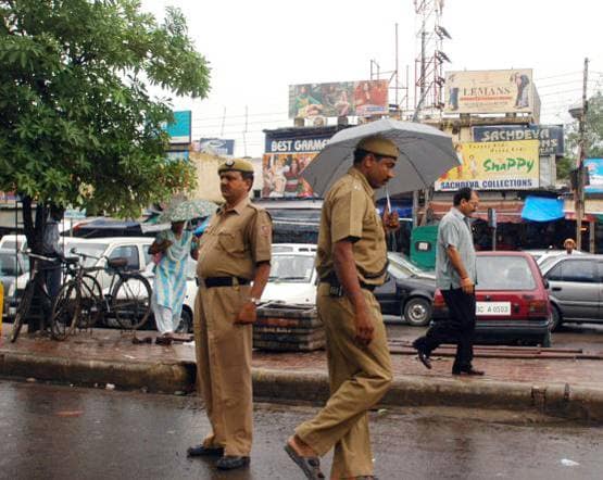 दिल्ली पुलिस में 81,000 कमाने का मौका, ऐसे भरें फॉर्म