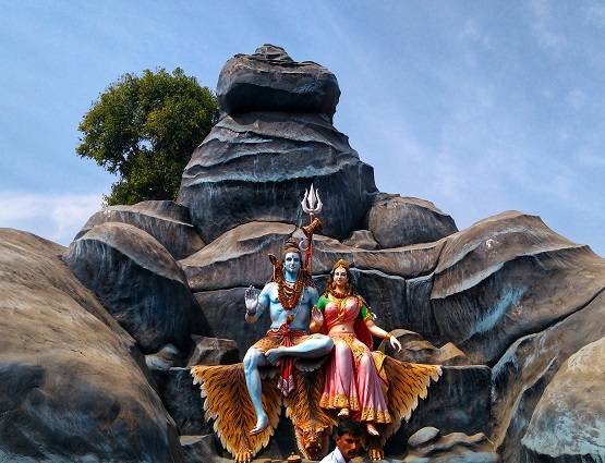 एवरेस्ट से कम ऊंचाई, फिर भी आज तक कोई क्यों न चढ़ सका कैलाश पर्वत?