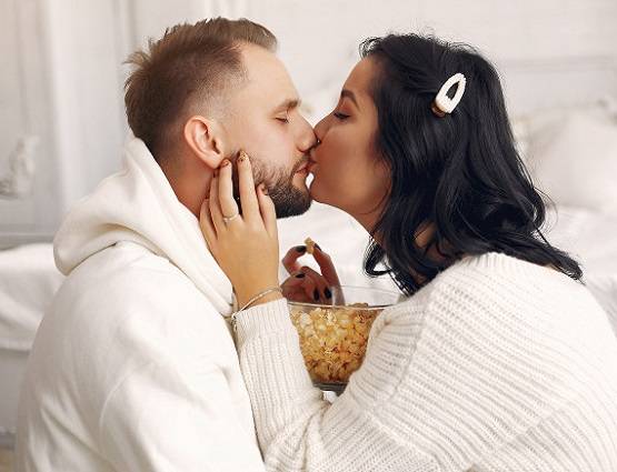 सेक्सुअल डिसफंक्शन से चाहिए राहत? ये खाने से होगा भरपूर रोमांस