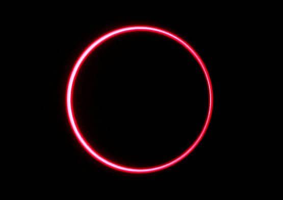 दशक के आखिरी सूर्य ग्रहण की खूबसूरत तस्वीरें, देखकर झूम जाएगा मन