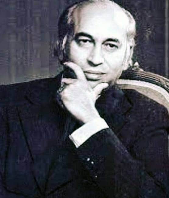 आधी रात को PAK के पूर्व PM को दी गई थी फांसी, खींची थी प्राइवेट पार्ट की फोटो