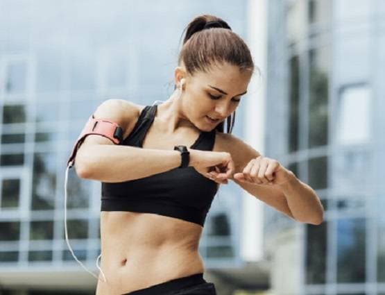 दिसंबर में जन्मे लोग होते हैं ज्यादा फिट? जानें इनकी खास बातें