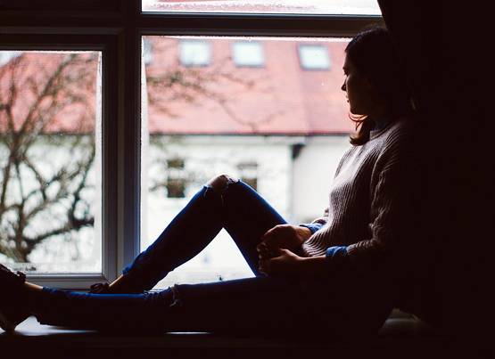 बीवी के धोखे का जवाब युवक ने धोखे से दिया... पर आ गया ट्विस्ट