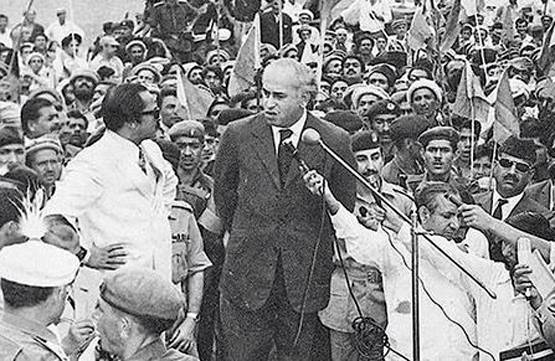 आधी रात को PAK के पूर्व PM को दी गई थी फांसी, खींची थी प्राइवेट पार्ट की फोटो