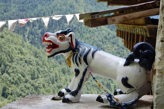 भूटान देगा भारतीयों को झटका! एंट्री के लिए चुकाने होंगे 17,000