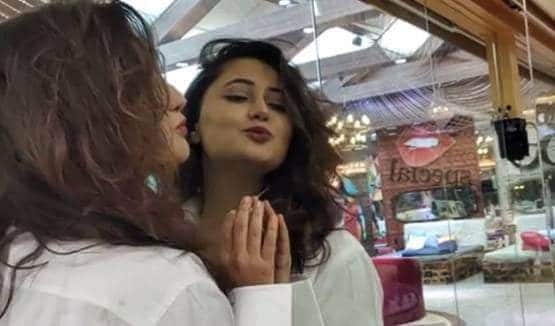 सिद्धार्थ-रश्मि के रोमांटिक वीडियो पर विशाल का घटिया कमेंट, भड़कीं एक्ट्रेस