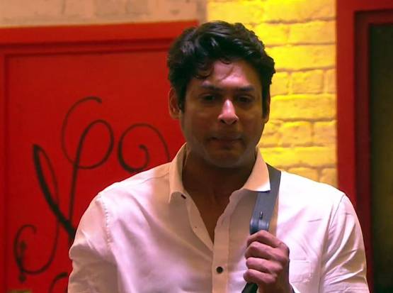 सिद्धार्थ ने खोली पुरानी बातें तो घबरा गईं रश्मि, डरने पर उठ रहे सवाल