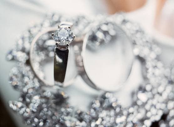 2020 में सभी 12 राशियों के लिए लकी होंगे ये रत्न, चमक उठेगा भाग्य