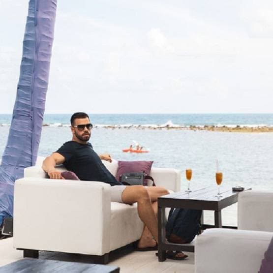 2020 में 40 लाख कमाने का मौका, इस करोड़पति के लिए करना होगा काम