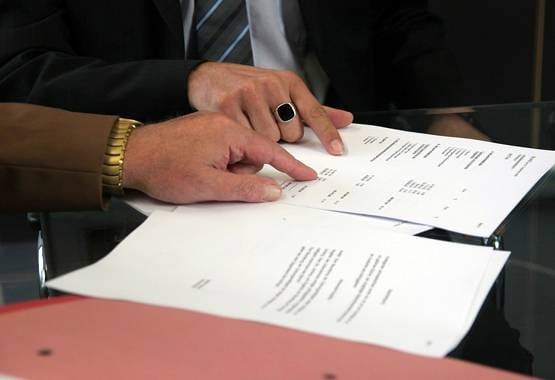 संबंध बनाने के दौरान कॉन्डोम हटाना भी रेप? कानून बनाने की हुई मांग