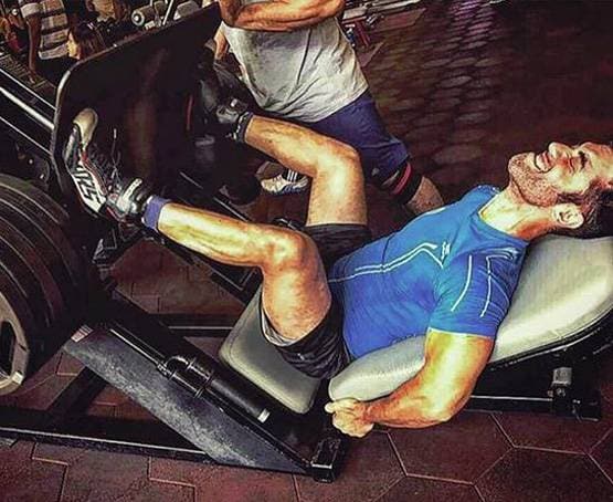 4 साल पहले यूरोपियन गर्लफ्रेंड से की थी शादी, फिटनेस फ्रीक थे कुशल पंजाबी