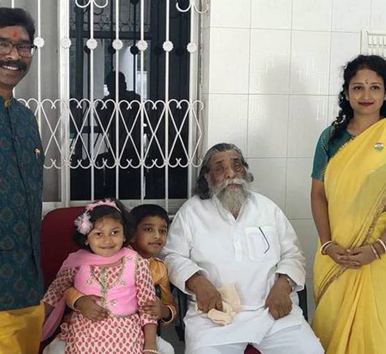 हेमंत ने पिता से सीखी सियासत, अब दूसरी बार बने CM