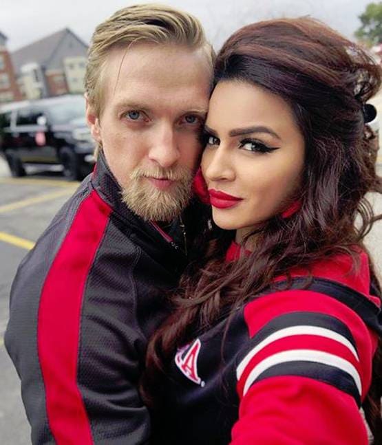 सरहद पार मिला सच्चा प्यार, इन सितारों ने परदेसियों से रचाई शादी