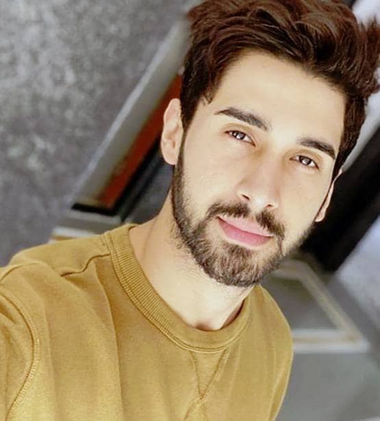 10 साल छोटे लक्ष्य संग रश्मि ने रखा रिश्ता, हुआ ब्रेकअप!