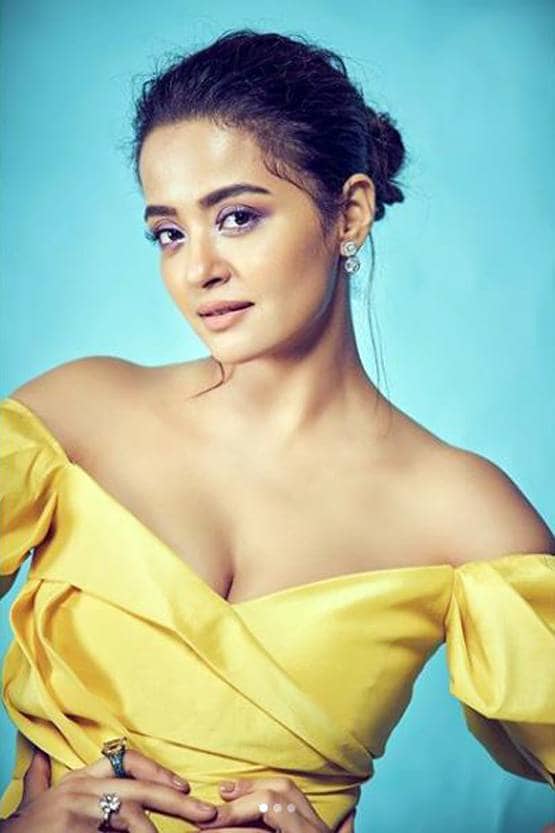 करण सिंह ग्रोवर से सुरवीन चावला तक, TV सेलेब्स जिन्होंने ठुकराया बिग बॉस!