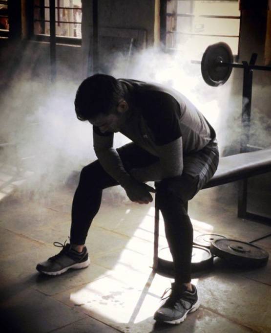 15 साल बेमिसाल, धोनी की सीक्रेट डाइट, जिससे बने मैदान के बाहुबली