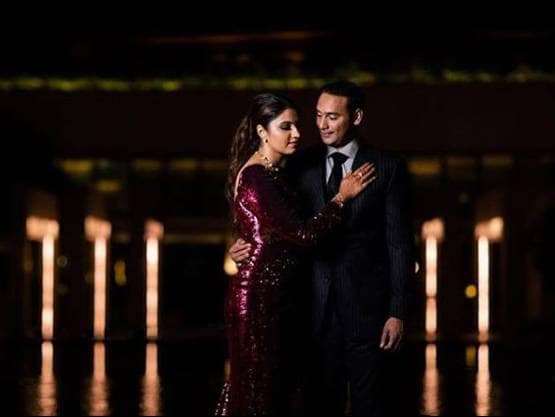 PHOTOS: रिसेप्शन में छाईं अजहरुद्दीन की बहू अनम, ऐसा था लुक