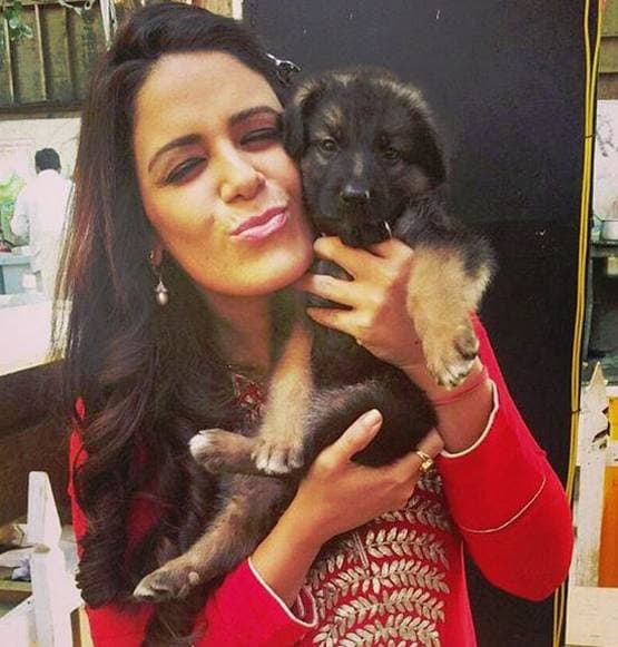 जस्सी बनकर मोना सिंह को मिली शोहरत, इन स्टार्स संग चर्चा में रहा अफेयर