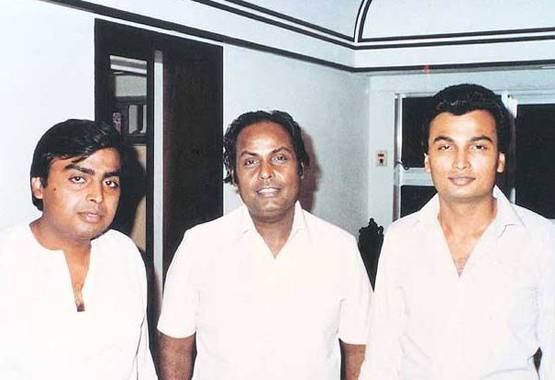 धीरूभाई के पोता-पोती कर रहे हैं ये काम, इतना बड़ा है परिवार