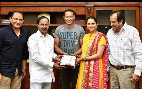 अजहरुद्दीन की बहू बनीं सानिया की बहन, फैमिली एलबम से गायब शोएब!