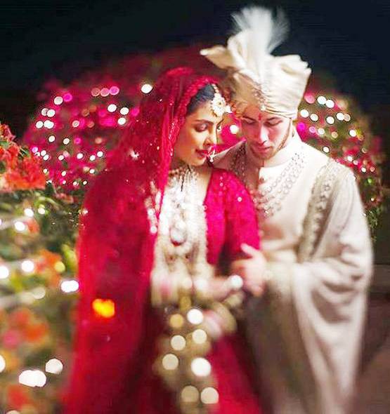 प्र‍ियंका से इंस्पायर बबीता, लहंगा ही नहीं कॉपी की वेडिंग डेट भी!