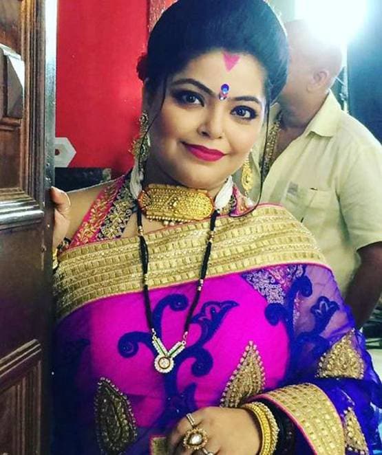 परिवार की मंजूरी के बिना 'ये रिश्ता' फेम एक्ट्रेस ने रचाई शादी, देखें फोटोज