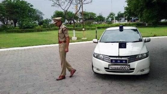 किसान के बेटे ने 6 बार की सरकारी नौकरी, नहीं मिली संतुष्टि तो बना IPS