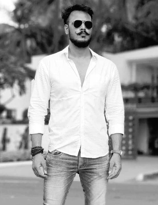 TV एक्टर पर 50 गुंडों का हमला, थाने तक नंगे पांव दौड़े