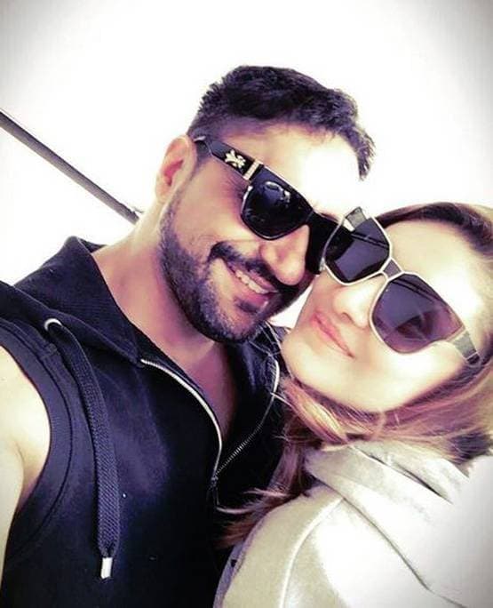 शेफाली को बूढ़ी कहने पर भड़के एक्ट्रेस के पति, पारस को कहा नाली का कीड़ा