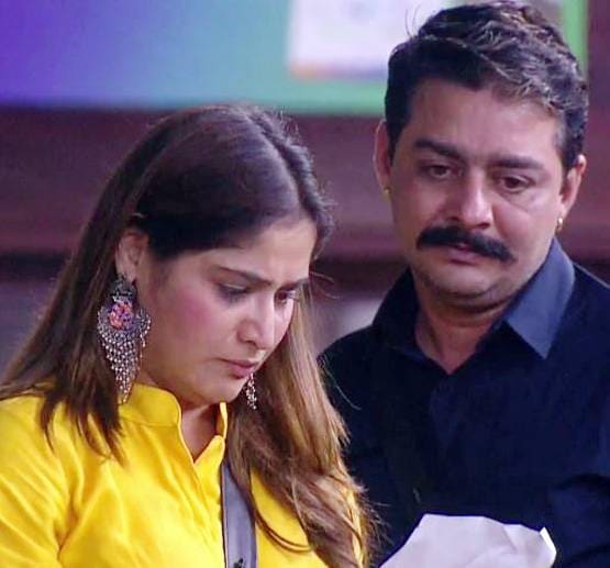 मां का लेटर मिलने पर रोईं गोविंदा की भांजी, घरवालों की आंखें भी हुई नम