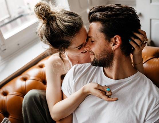 होटल रूम में ब्वॉयफ्रेंड के साथ थी महिला, Ex को याद करना पड़ा भारी