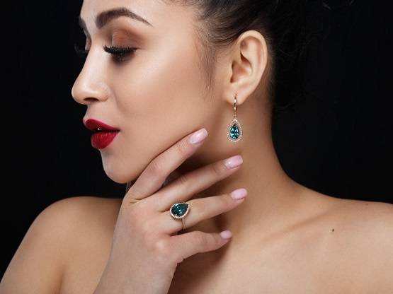 2020 में सभी 12 राशियों के लिए लकी होंगे ये रत्न, चमक उठेगा भाग्य