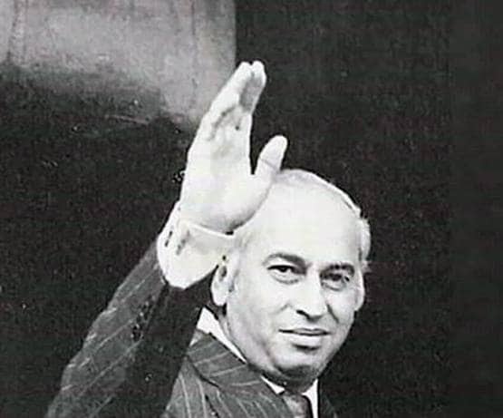 आधी रात को PAK के पूर्व PM को दी गई थी फांसी, खींची थी प्राइवेट पार्ट की फोटो