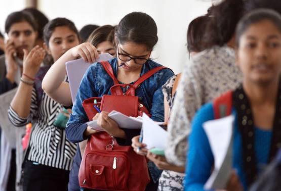 नौकरी में नहीं लगा मन, रिजाइन दे एक साल में ऐसे जज बनीं हिना