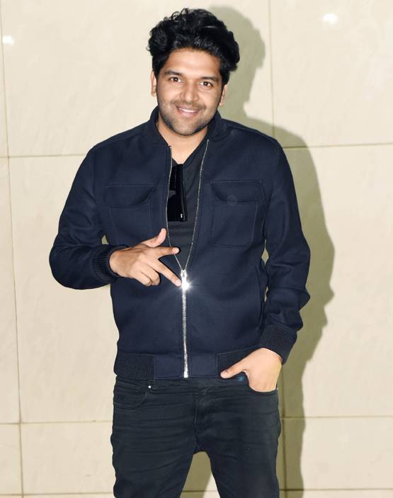 सलमान खान के बर्थडे बैश में श‍ामिल हुआ परिवार, एक्स गर्लफ्रेंड्स