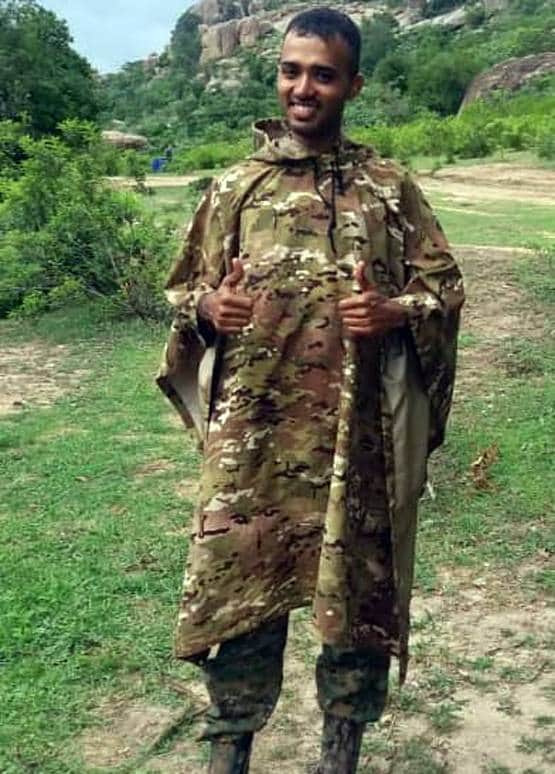 मां ने बनाई रोटियां, पिता ने लगाया ठेला, बेटा इस तरह बना IPS अफसर