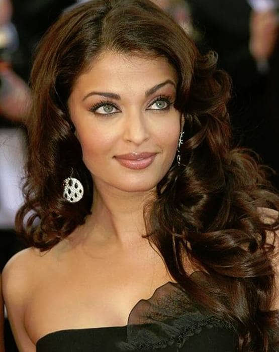 देवदास: बहता रहा खून और  'डोला रे डोला' पर नाचती रहीं ऐश्वर्या